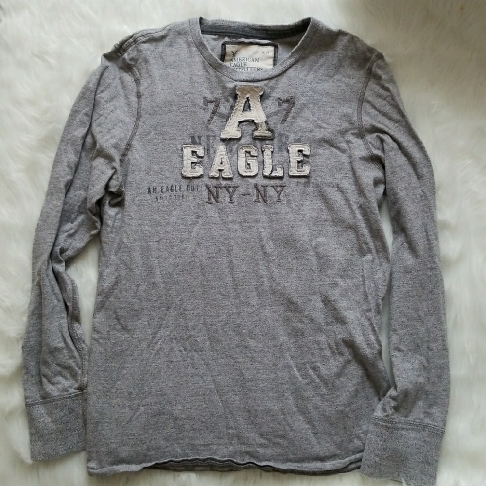Men's AE Long Sleeve Shirt size Medium